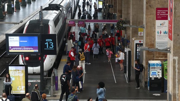 Jalur Kereta Cepat Disabotase Aparat Prancis Turun Tangan